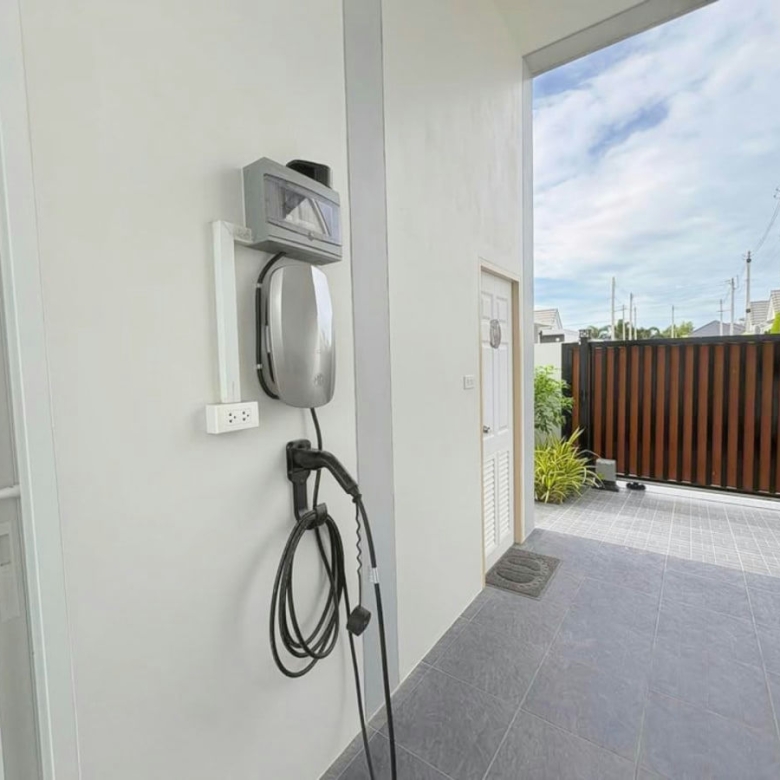 Brand New 4-Bedroom Pool Villa for Rent in Hua Hin Soi 112