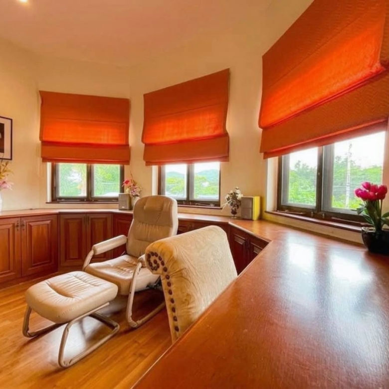 Pet Friendly Two-story 3-Bedroom Villa for Rent in Central Hua Hin