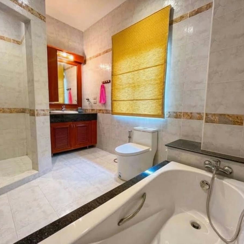 Pet Friendly Two-story 3-Bedroom Villa for Rent in Central Hua Hin