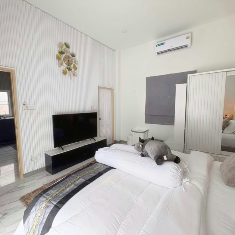 Brand New 4-Bedroom Pool Villa for Rent in Hua Hin Soi 112