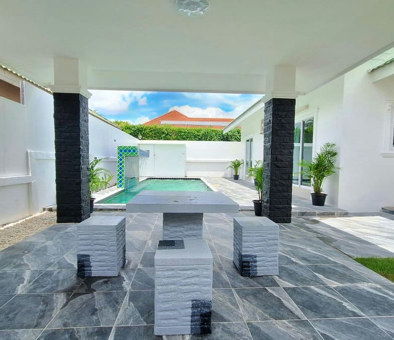 House for Sale and Rent in Baan Mongkhon Chai, Thap Tai