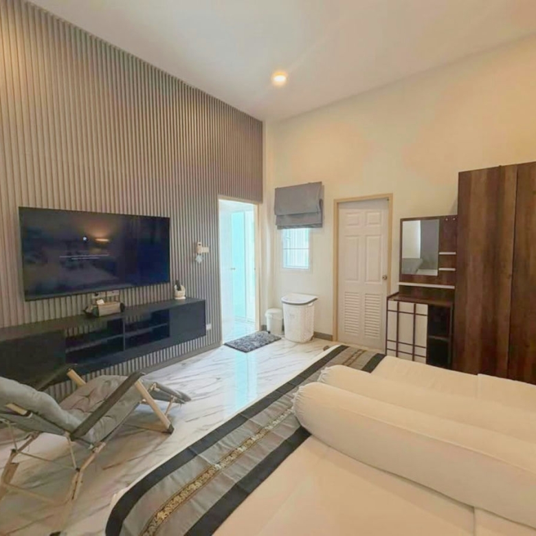 Brand New 4-Bedroom Pool Villa for Rent in Hua Hin Soi 112