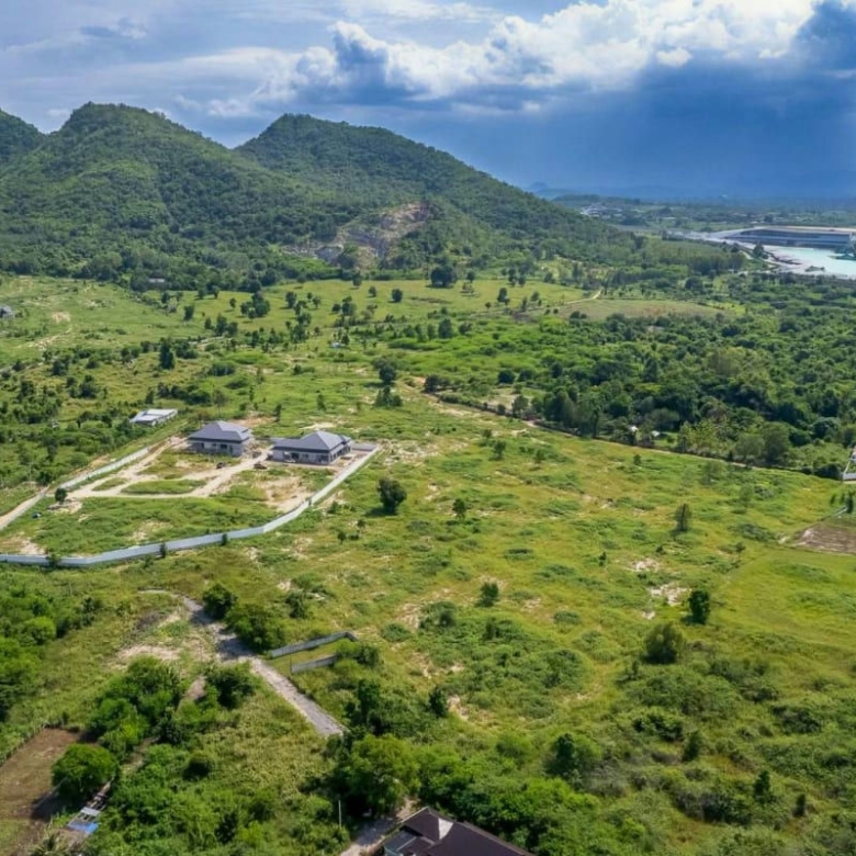 Prime Plots Near BluPort Hua Hin for Sale!