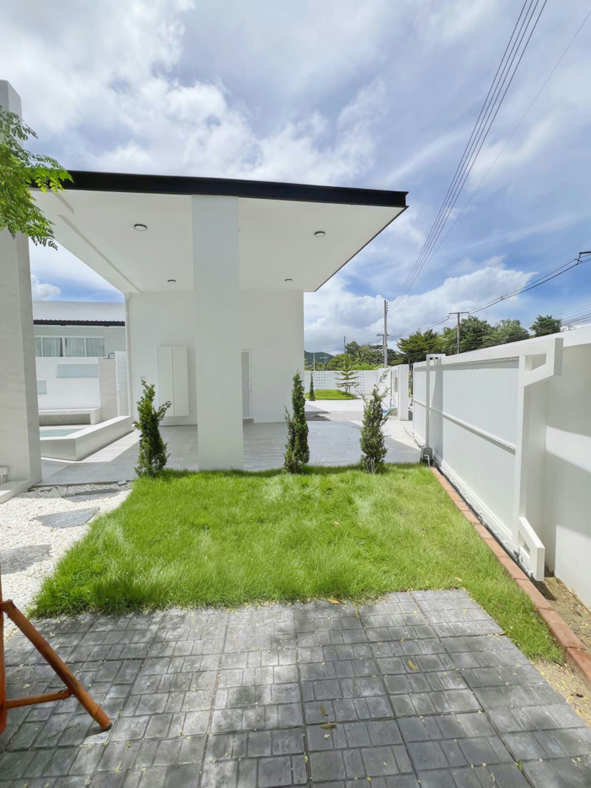 Pet Friendly Pool Villa for Rent in Black Mountain Area