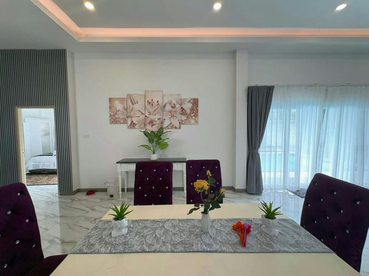 Brand New 4-Bedroom Pool Villa for Rent in Hua Hin Soi 112