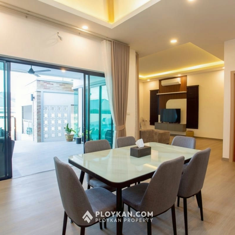 3 Bedroom Pool Villa for Rent in the Heart of Hua Hin