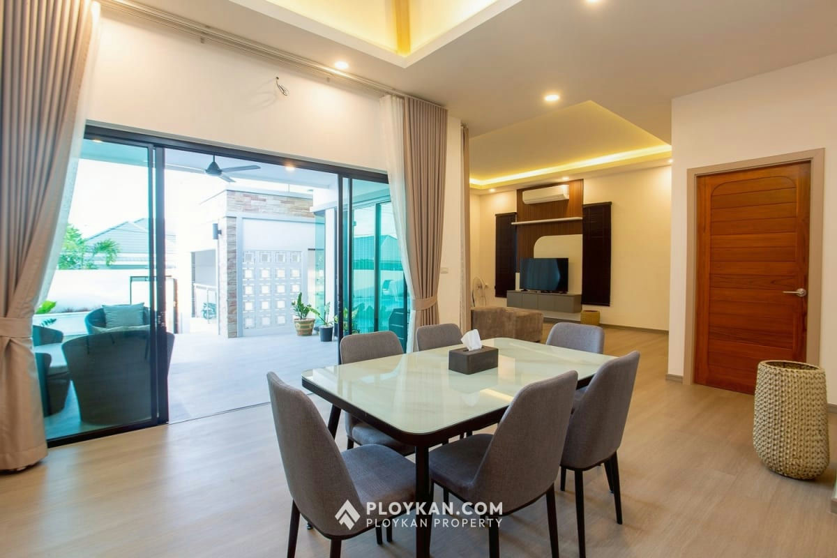3 Bedroom Pool Villa for Rent in the Heart of Hua Hin