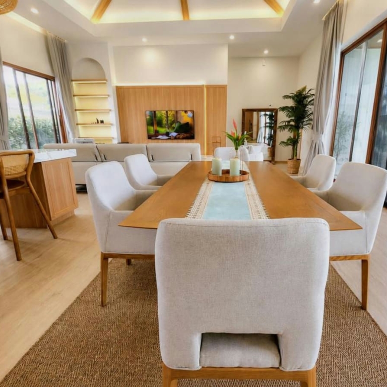 Luxury 3-bedroom Resale Pool Villa at La Felice
