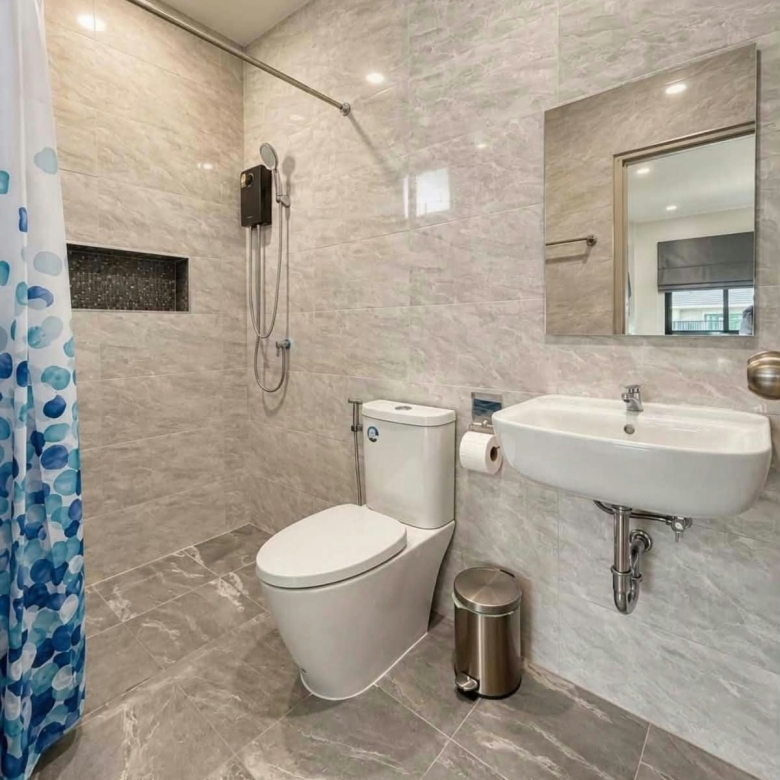 Pet Friendly Pool Villa for Rent in Monmai Area