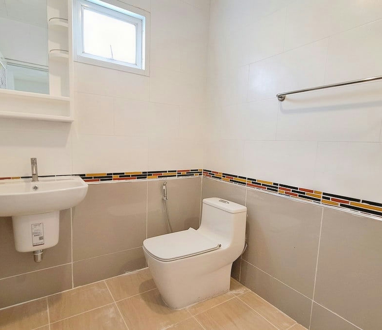 House for Sale and Rent in Baan Mongkhon Chai, Thap Tai