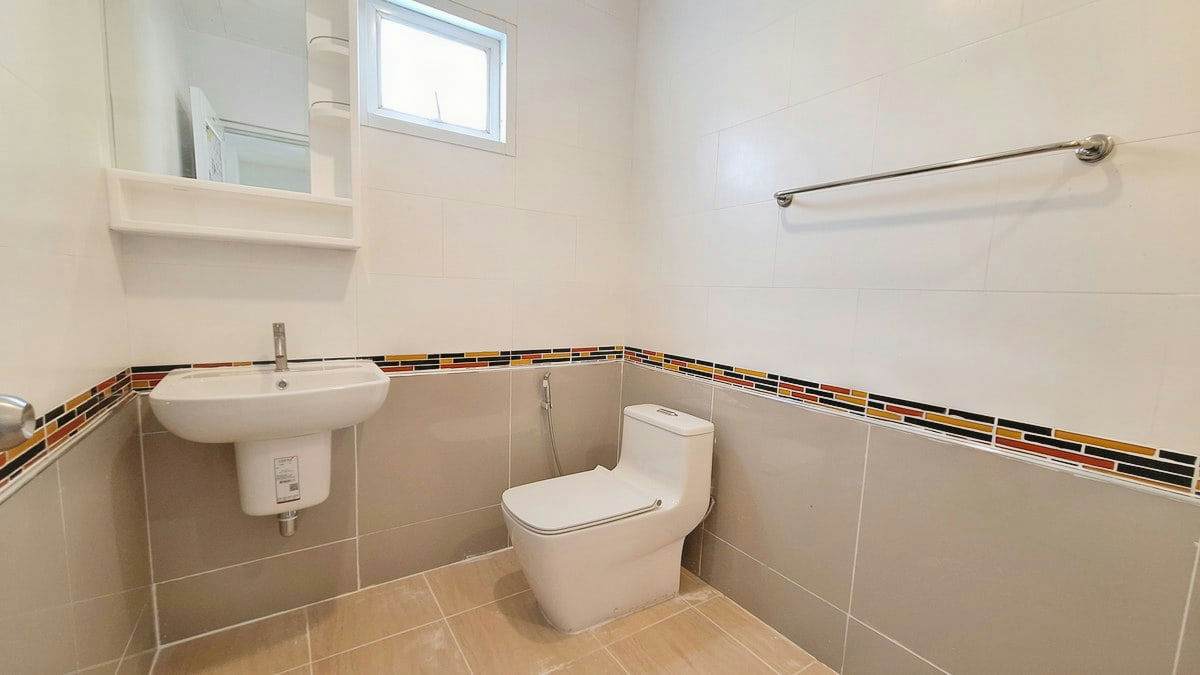 House for Sale and Rent in Baan Mongkhon Chai, Thap Tai