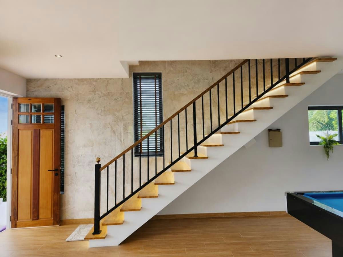 Luxury Spacious 4-Bedroom Pool Villa for Sale in Soi 112