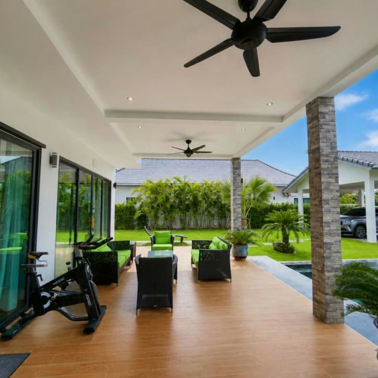 Luxury Spacious 4-Bedroom Pool Villa for Sale in Soi 112
