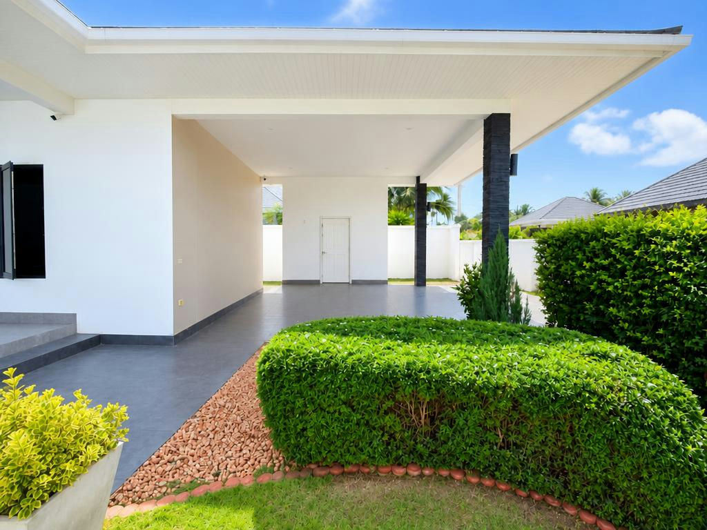 Pet-Friendly Corner Pool Villa for Rent with Large Private Garden