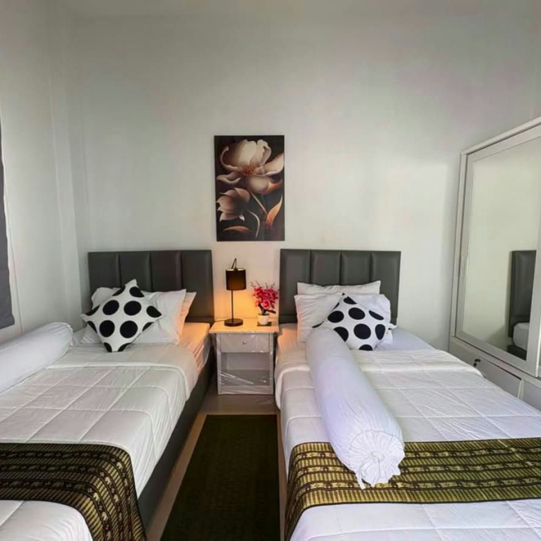 Brand New 4-Bedroom Pool Villa for Rent in Hua Hin Soi 112