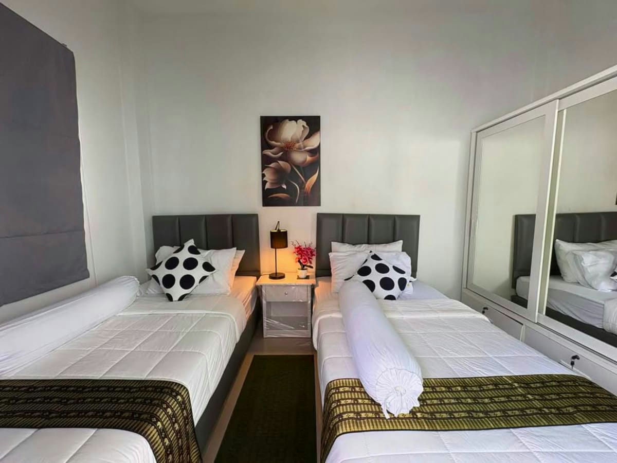 Brand New 4-Bedroom Pool Villa for Rent in Hua Hin Soi 112
