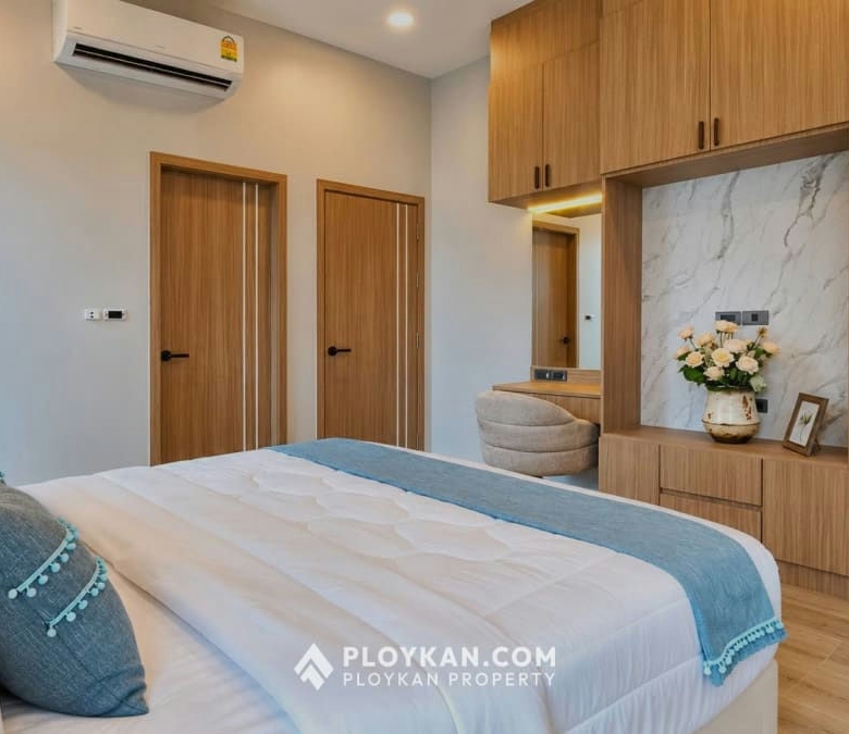 Brand New Modern Pool Villa with Mountain Views in Soi 88, Hua Hin