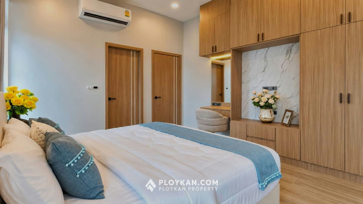 Brand New Modern Pool Villa with Mountain Views in Soi 88, Hua Hin