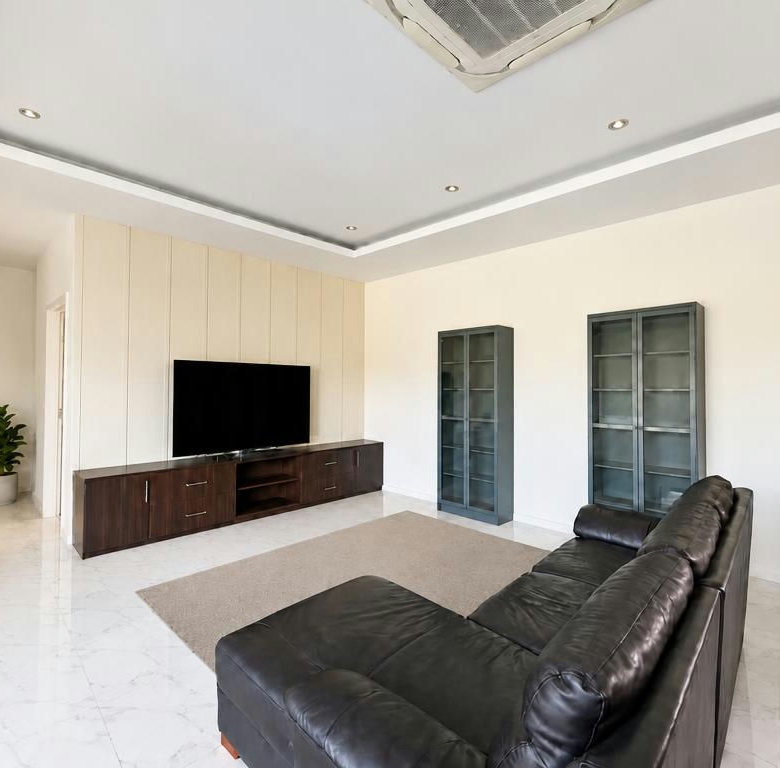 Pet-Friendly Corner Pool Villa for Rent with Large Private Garden