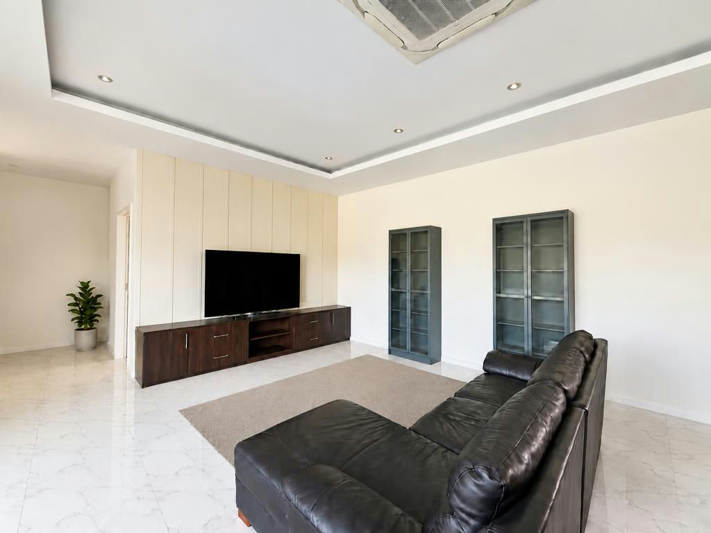Pet-Friendly Corner Pool Villa for Rent with Large Private Garden