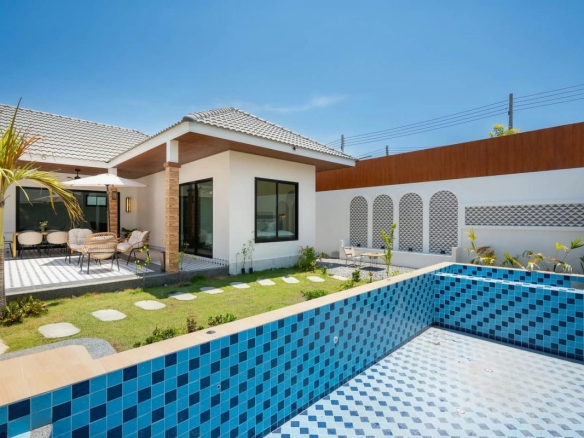 3 Bedroom Pool Villa for Rent in Hua Hin, Mon Mai Area, Hin Lek Fai