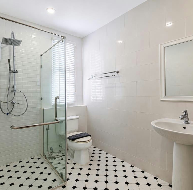 Spacious 4-Bedroom Pool Villa for Rent
