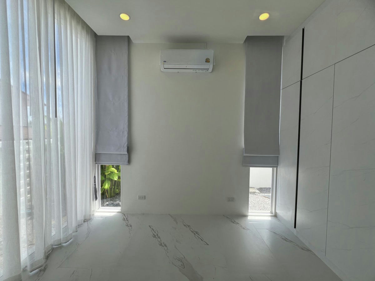 Pet Friendly Pool Villa for Rent in Black Mountain Area
