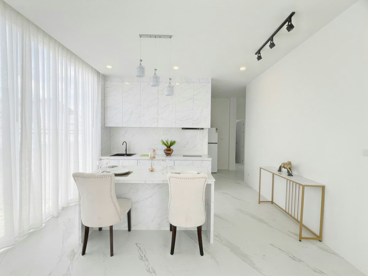Pet Friendly Pool Villa for Rent in Black Mountain Area