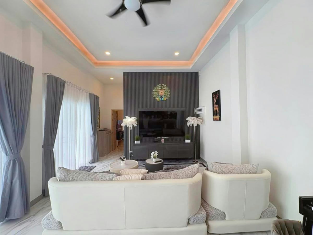 Brand New 4-Bedroom Pool Villa for Rent in Hua Hin Soi 112