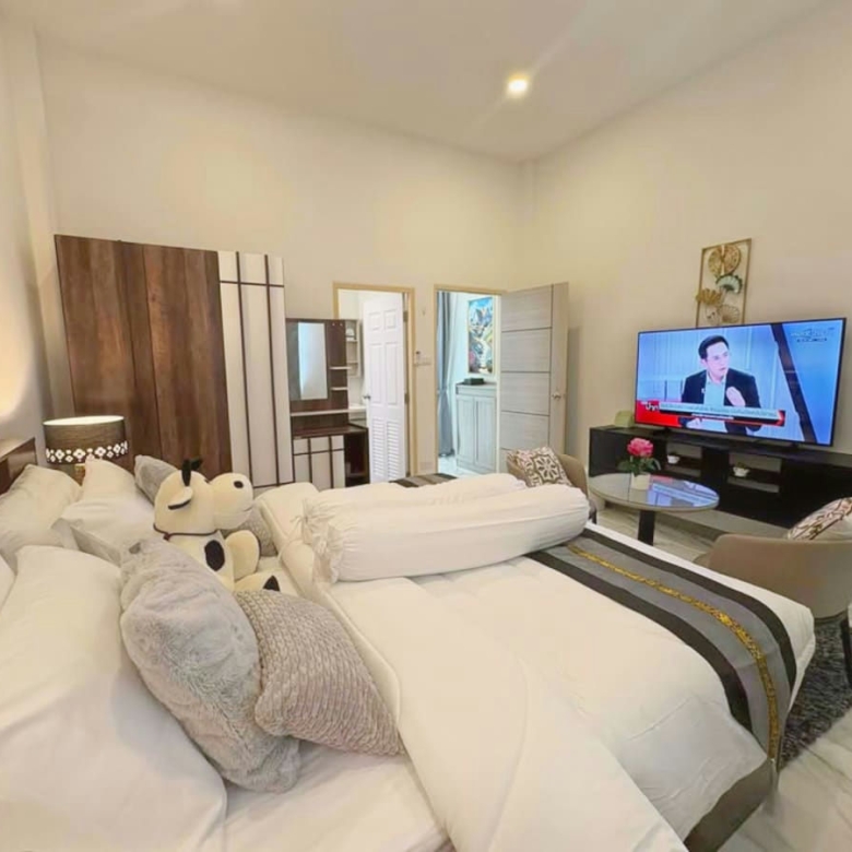 Brand New 4-Bedroom Pool Villa for Rent in Hua Hin Soi 112