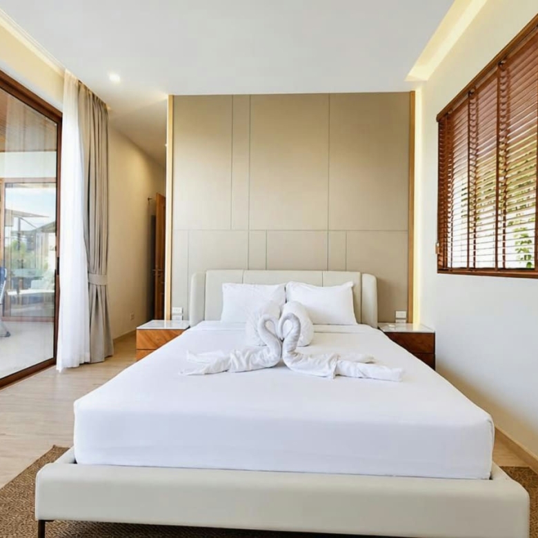 Luxury 3-bedroom Resale Pool Villa at La Felice