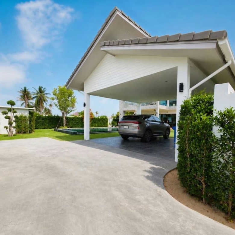 Luxury Spacious 4-Bedroom Pool Villa for Sale in Soi 112
