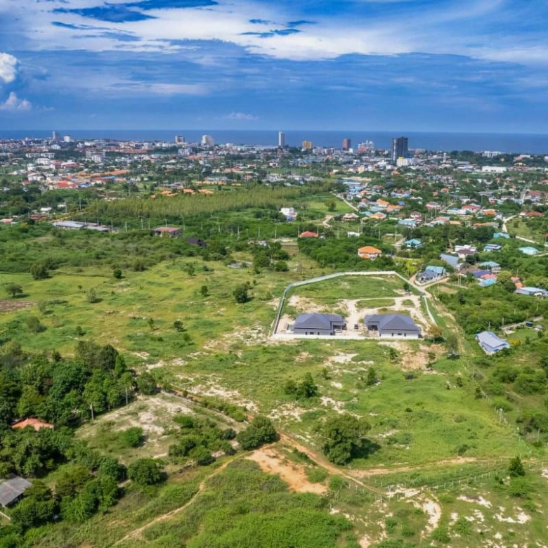 Prime Plots Near BluPort Hua Hin for Sale!