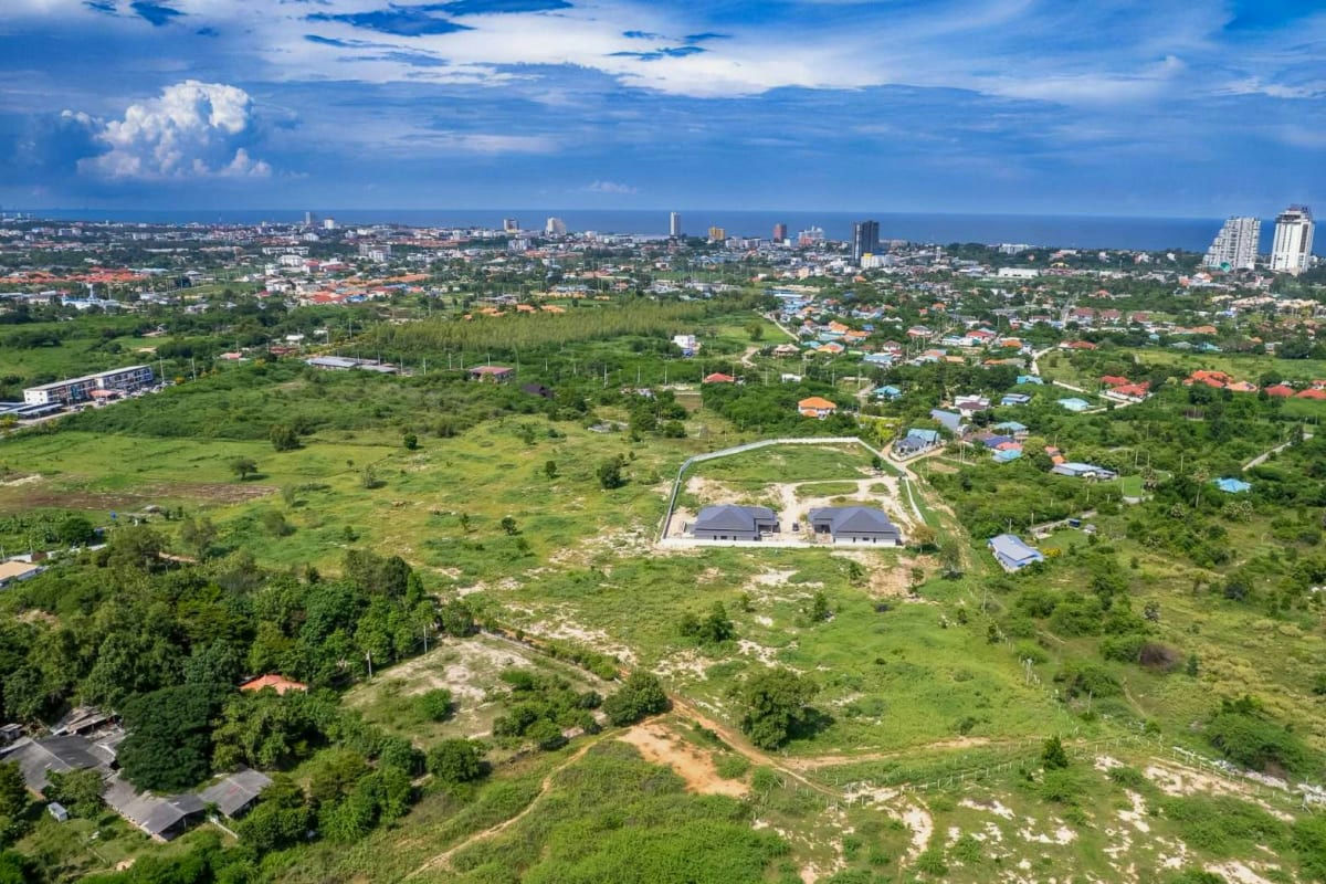 Prime Plots Near BluPort Hua Hin for Sale!