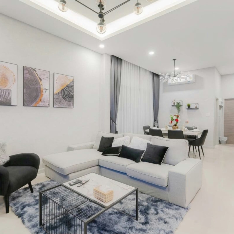 4 Bedroom Spacious Pool Villa for Sale and Rent