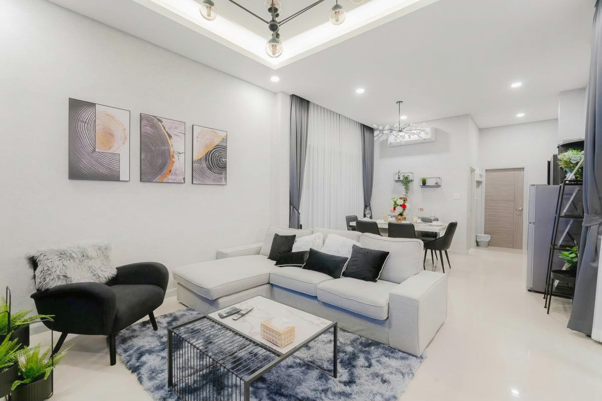 4 Bedroom Spacious Pool Villa for Sale and Rent