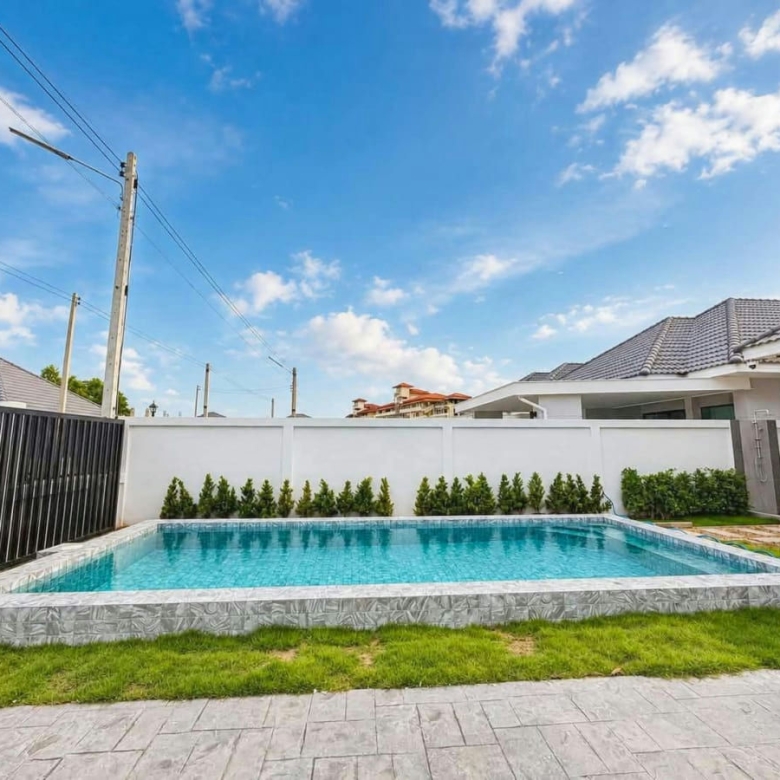 Pet Friendly Pool Villa for Rent in Monmai Area
