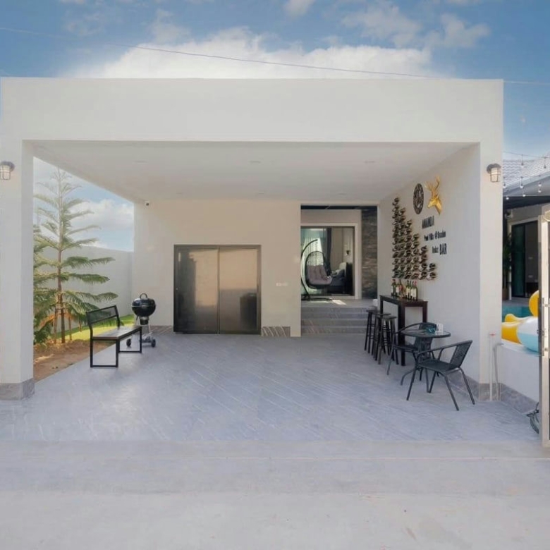 4 Bedroom Spacious Pool Villa for Sale and Rent