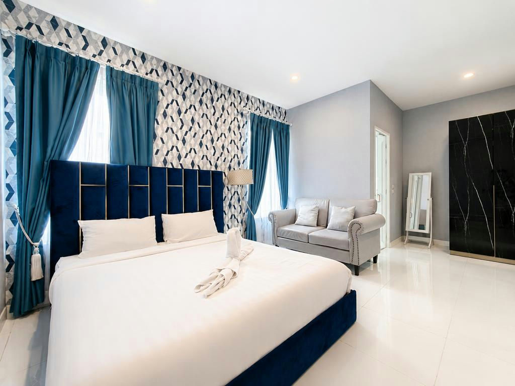 Spacious 4-Bedroom Pool Villa for Rent