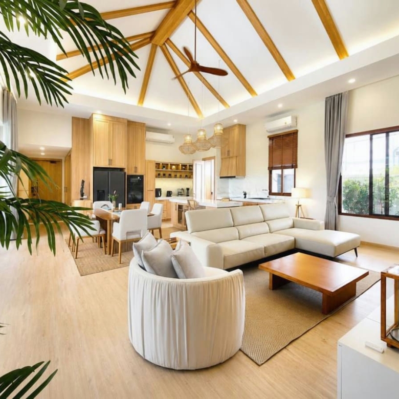 Luxury 3-bedroom Resale Pool Villa at La Felice