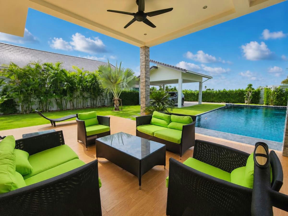 Luxury Spacious 4-Bedroom Pool Villa for Sale in Soi 112