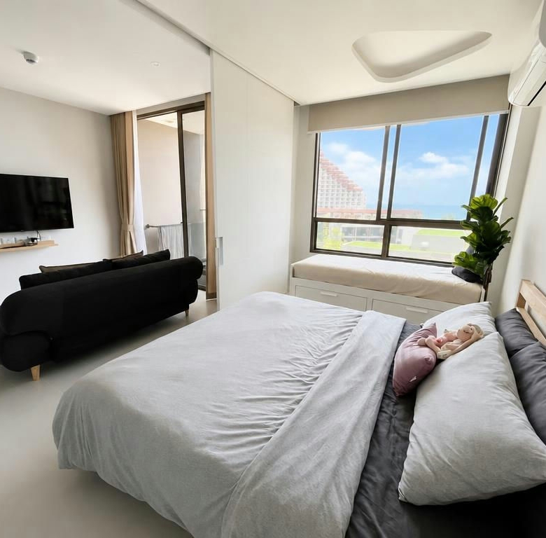 Sea View 1 Bedroom Condo for Sale at Veranda Residence Hua Hin