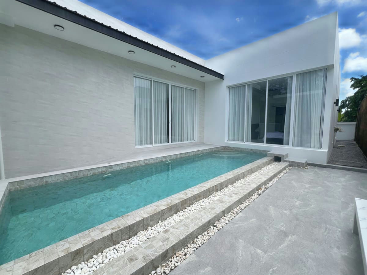Pet Friendly Pool Villa for Rent in Black Mountain Area
