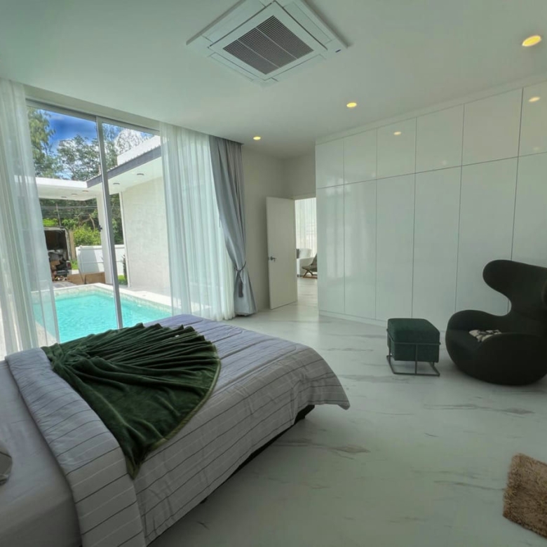 Pet Friendly Pool Villa for Rent in Black Mountain Area
