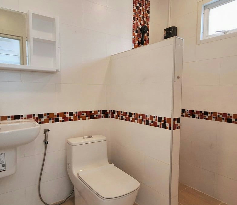 House for Sale and Rent in Baan Mongkhon Chai, Thap Tai