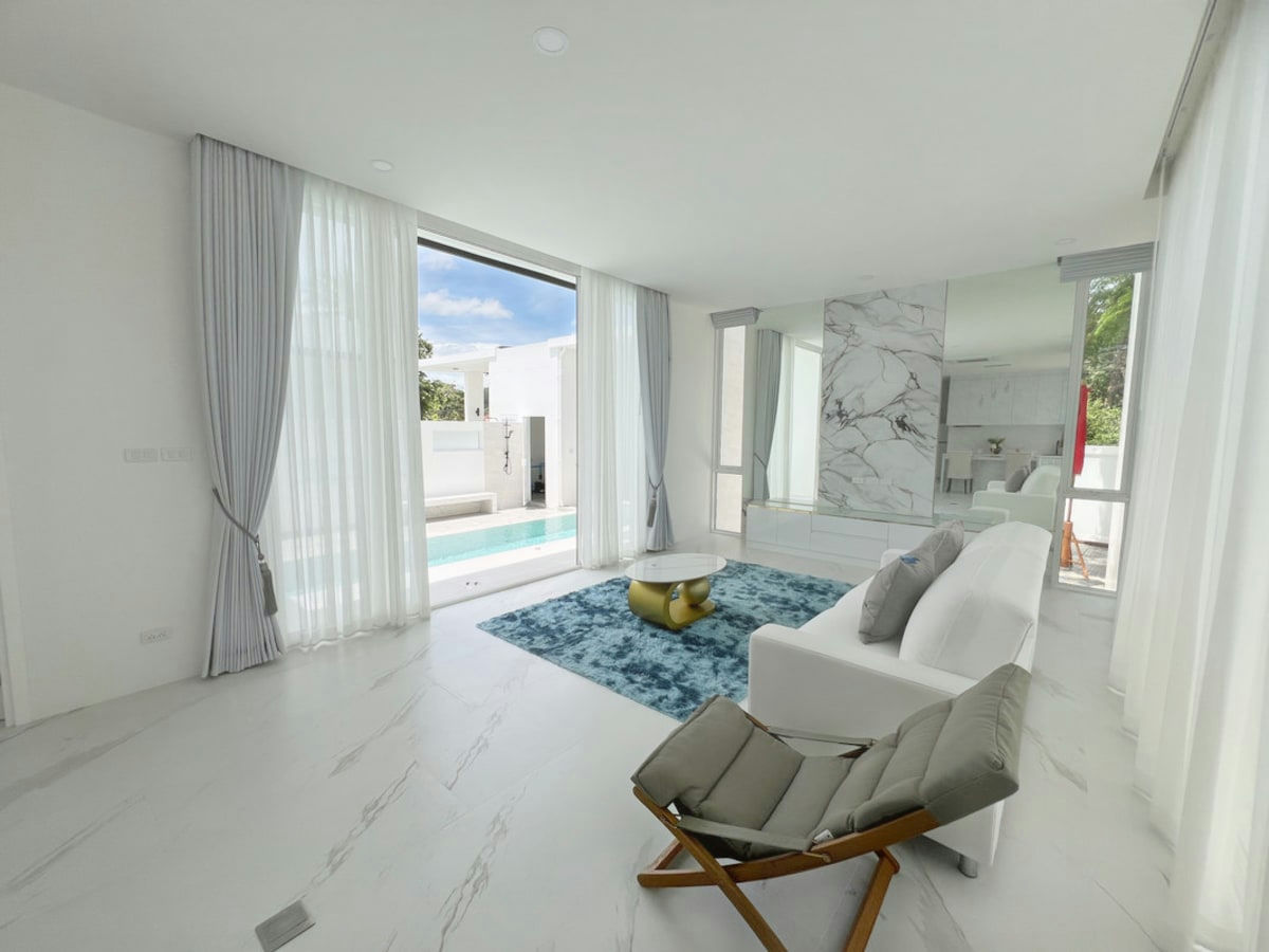 Pet Friendly Pool Villa for Rent in Black Mountain Area