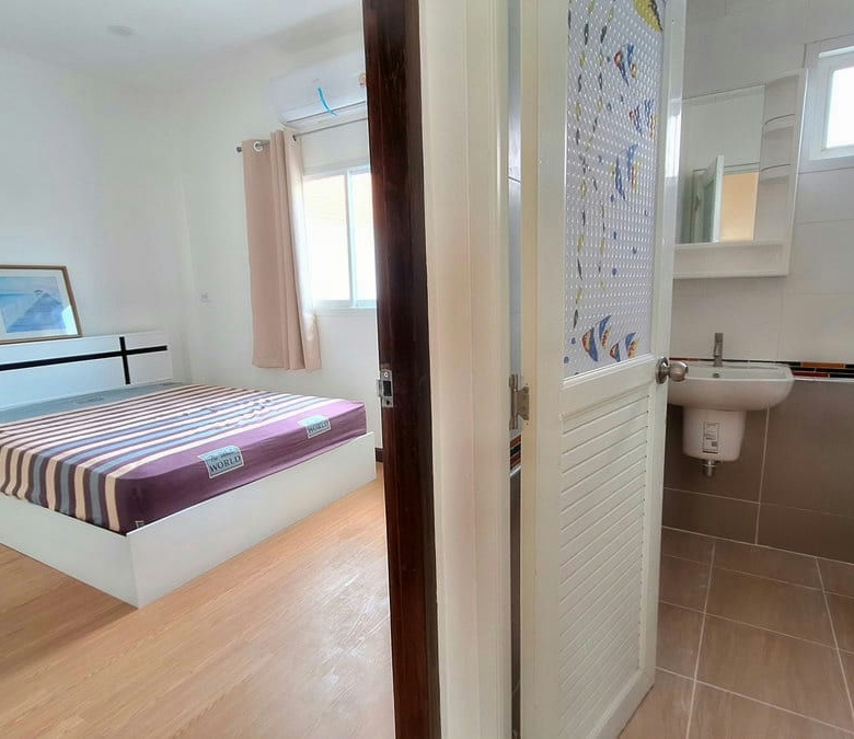 House for Sale and Rent in Baan Mongkhon Chai, Thap Tai