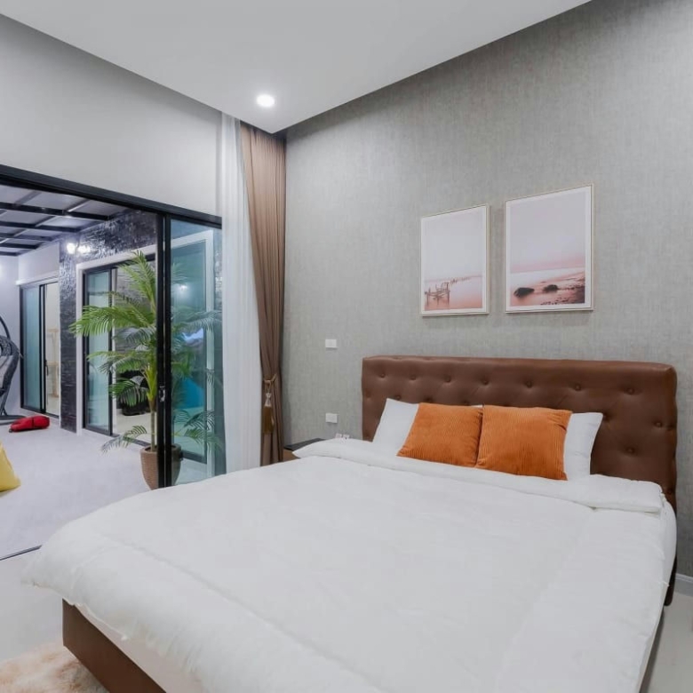4 Bedroom Spacious Pool Villa for Sale and Rent