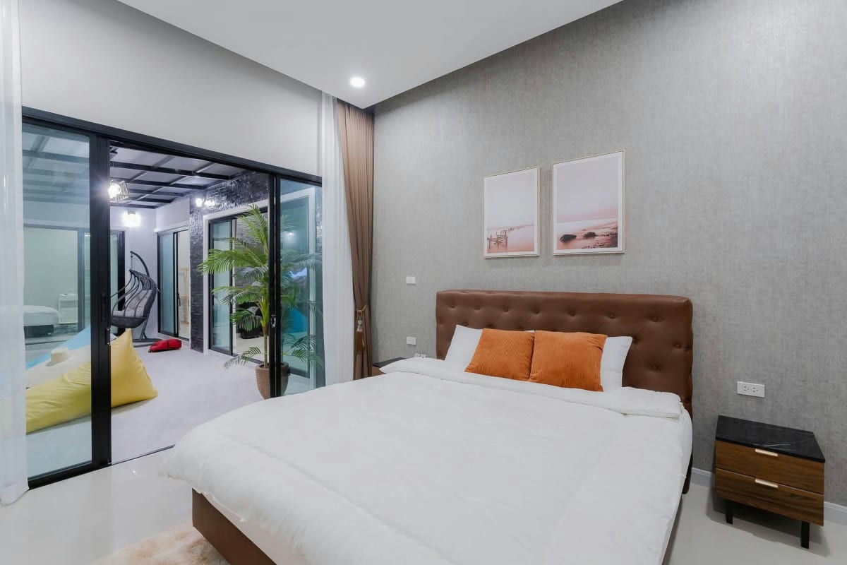 4 Bedroom Spacious Pool Villa for Sale and Rent