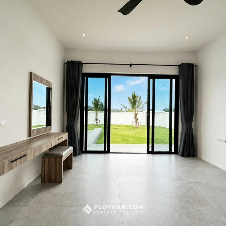 Brand New Modern Luxury Pool Villa for Rent